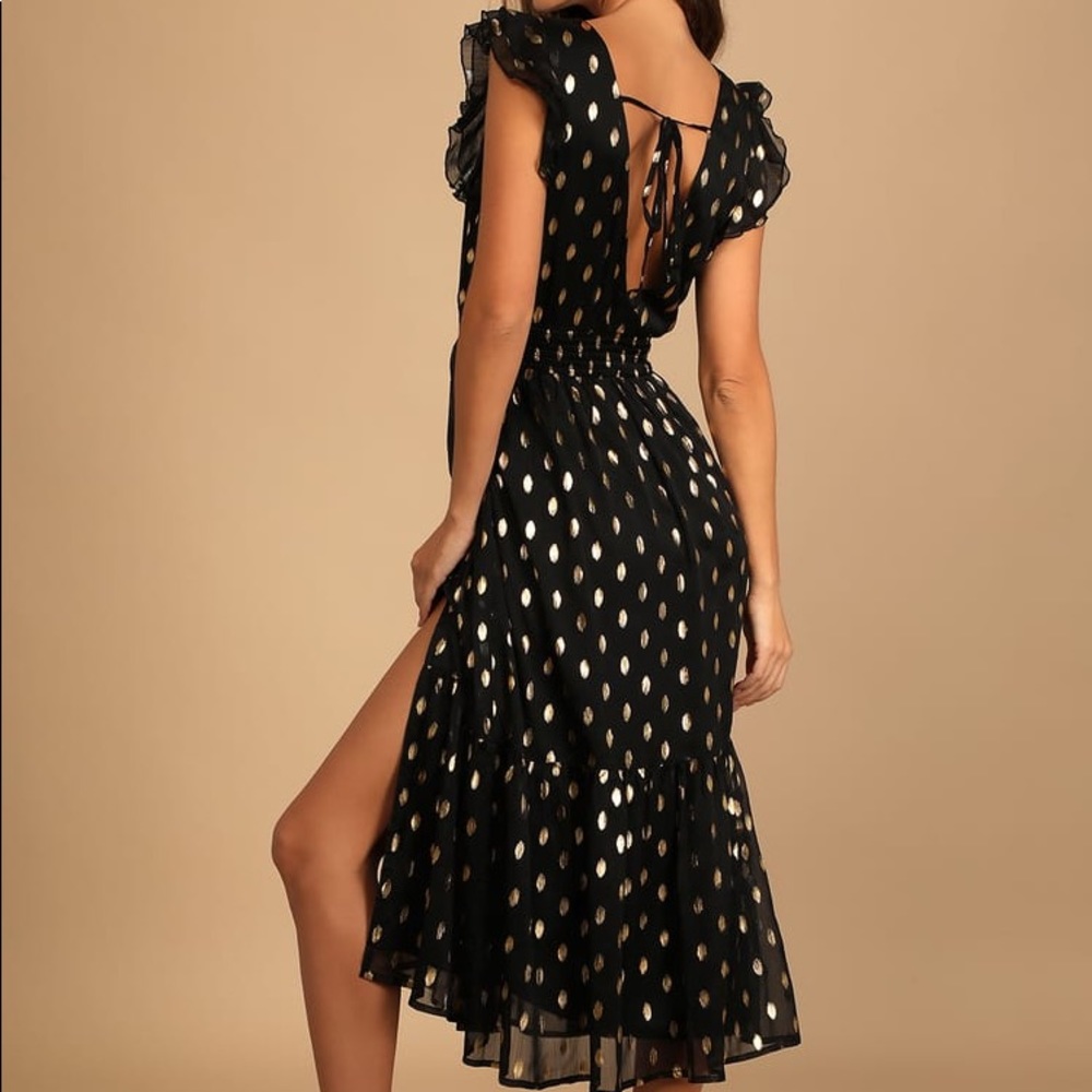 Lulu’s Cause to Celebrate Black and Gold Dot Ruffled Tiered Midi Dress Size M
